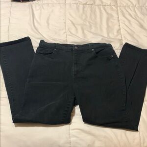 Gloria Vanderbilt Amanda Size 14 Black Denim